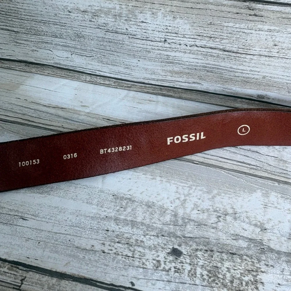 Fossil Leather Belt Size L 36.5